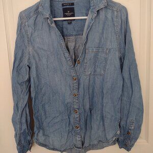 American Eagle Boyfriend Fit Jean Shirt (Women's S)